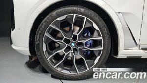 BMW X7 xDrive 40i M Sport 7-Seater 2024 года из Южной Кореи