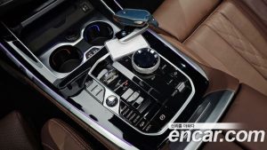 BMW X7 xDrive 40i M Sport 7-Seater 2024 года из Южной Кореи