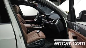 BMW X7 xDrive 40i M Sport 7-Seater 2024 года из Южной Кореи