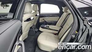 Audi A8 50 TDI 4WD Premium 2023 года из Южной Кореи