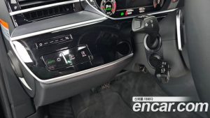 Audi A8 50 TDI 4WD Premium 2023 года из Южной Кореи