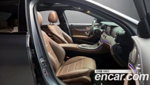 Mercedes-Benz E-Class E53 AMG 4MATIC+ 2023 года из Южной Кореи