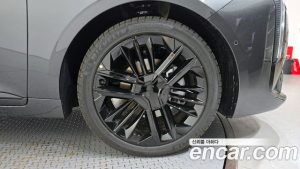 Kia K8 Signature Black 2025 года из Южной Кореи