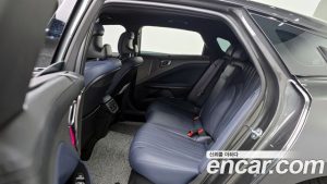 Kia K8 Signature Black 2025 года из Южной Кореи