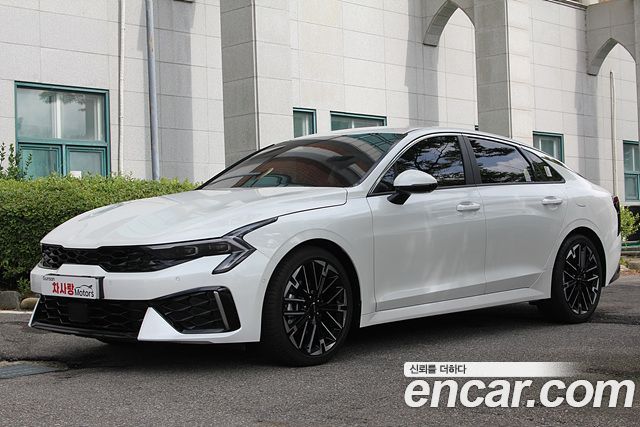 Kia K5 1.6 Turbo 2024 года из Кореи