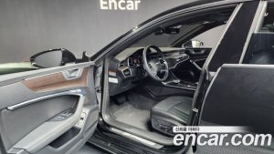 Audi A7 45 TDI 4WD Premium 2023 года из Южной Кореи
