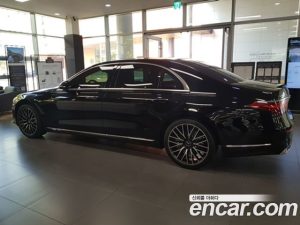 Mercedes-Benz S-Class S580L 4MATIC 2024 года из Южной Кореи
