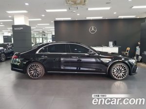 Mercedes-Benz S-Class S580L 4MATIC 2024 года из Южной Кореи