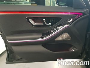 Mercedes-Benz S-Class S580L 4MATIC 2024 года из Южной Кореи