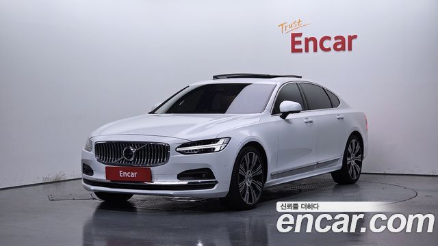 Volvo S90 B6 AWD Ultra Bright 2025 года из Кореи