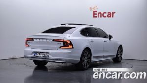 Volvo S90 B6 AWD Ultra Bright 2025 года из Южной Кореи