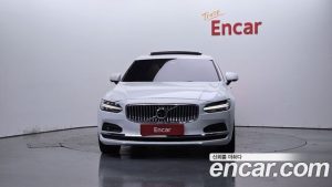 Volvo S90 B6 AWD Ultra Bright 2025 года из Южной Кореи