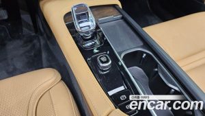 Volvo S90 B6 AWD Ultra Bright 2025 года из Южной Кореи