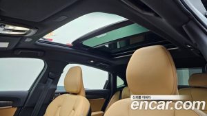 Volvo S90 B6 AWD Ultra Bright 2025 года из Южной Кореи