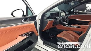 Kia K5 1.6 Turbo 2025 года из Южной Кореи
