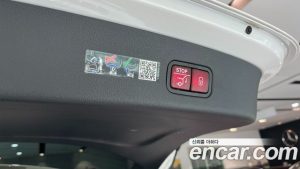 Mercedes-Benz GLC-Class GLC300 4MATIC AMG Line 2024 года из Южной Кореи