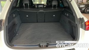Mercedes-Benz GLC-Class GLC300 4MATIC AMG Line 2024 года из Южной Кореи