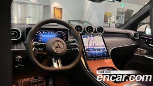 Mercedes-Benz GLC-Class GLC300 4MATIC AMG Line 2024 года из Южной Кореи