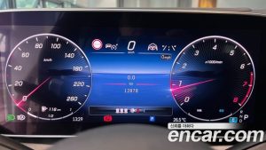 Mercedes-Benz GLC-Class GLC300 4MATIC AMG Line 2024 года из Южной Кореи