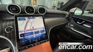 Mercedes-Benz GLC-Class GLC300 4MATIC AMG Line 2024 года из Южной Кореи
