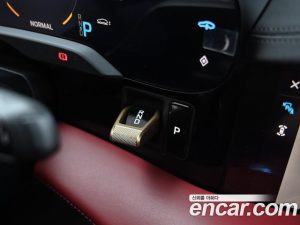 Porsche Taycan Turbo CROSS TURISMO 2024 года из Южной Кореи