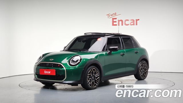 Mini Cooper Favoured 2025 года из Кореи