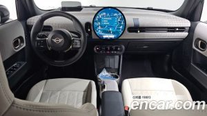 Mini Cooper Favoured 2025 года из Южной Кореи