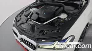 BMW 5-Series 530i xDrive M Sport 2023 года из Южной Кореи