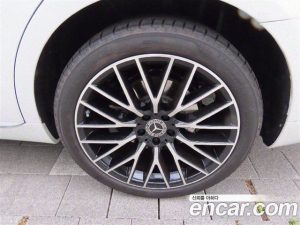 Mercedes-Benz S-Class S450L 4MATIC 2025 года из Южной Кореи