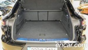 Porsche Cayenne 3.0 Coupe 2024 года из Южной Кореи