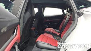 Porsche Taycan Turbo S 2025 года из Южной Кореи