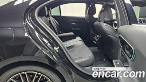 Mercedes-Benz C-Class C300 4MATIC Avantgarde 2024 года из Южной Кореи