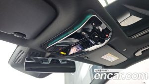 Mercedes-Benz C-Class C300 4MATIC Avantgarde 2024 года из Южной Кореи
