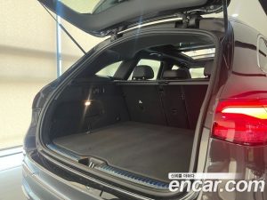 Mercedes-Benz GLC-Class GLC300 4MATIC Avantgarde 2025 года из Южной Кореи