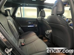 Mercedes-Benz GLC-Class GLC300 4MATIC Avantgarde 2025 года из Южной Кореи