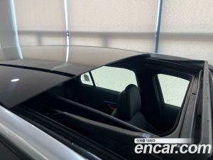 Mercedes-Benz GLC-Class GLC300 4MATIC Avantgarde 2025 года из Южной Кореи