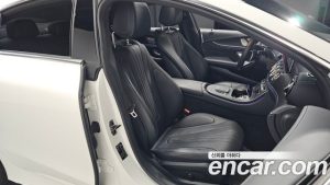 Mercedes-Benz CLS-Class CLS300d 4MATIC 2023 года из Южной Кореи