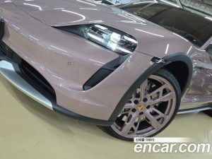 Porsche Taycan Turbo CROSS TURISMO 2023 года из Южной Кореи