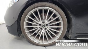 Mercedes-Benz S-Class S500L 4MATIC 2024 года из Южной Кореи