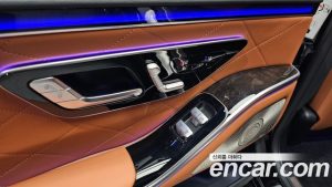Mercedes-Benz S-Class S500L 4MATIC 2024 года из Южной Кореи