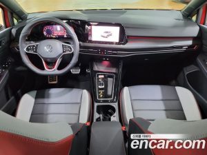 Volkswagen Golf 2.0 GTI 2023 года из Южной Кореи
