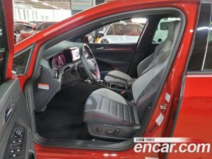 Volkswagen Golf 2.0 GTI 2023 года из Южной Кореи