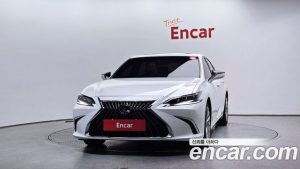Lexus ES Executive 2025 года из Южной Кореи