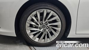 Lexus ES Executive 2025 года из Южной Кореи