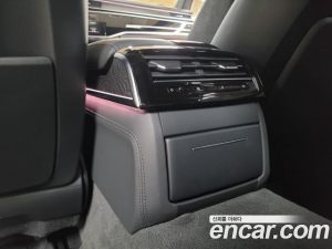 Audi A8 55 TFSI 4WD Premium LWB 2023 года из Южной Кореи