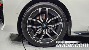BMW 7-Series 740i xDrive M Sport 2024 года из Южной Кореи