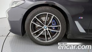 BMW 5-Series 520i M Sport 2023 года из Южной Кореи
