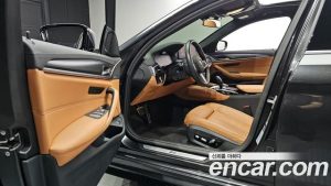 BMW 5-Series 520i M Sport 2023 года из Южной Кореи