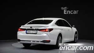 Lexus ES Executive 2025 года из Южной Кореи