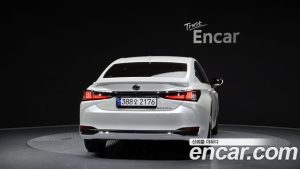 Lexus ES Executive 2025 года из Южной Кореи